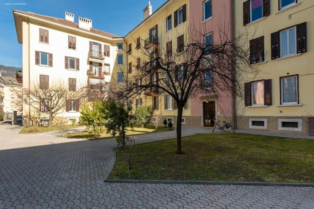 Victoria Apartment Bolzano Luaran gambar